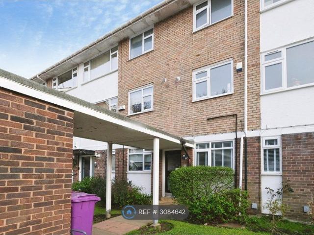 Eton Court, Liverpool L18, 3 bed maisonette to rent, £1,150 pcm | PrimeLocation
