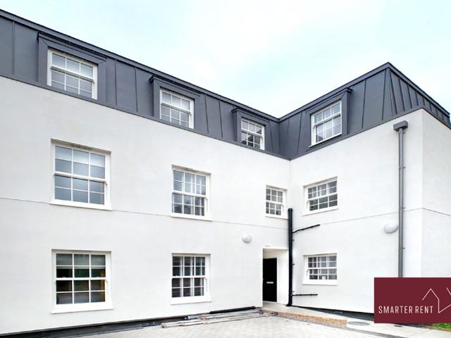 Eton Court, Windsor SL4, 1 bed flat to rent, £2,700 pcm | PrimeLocation