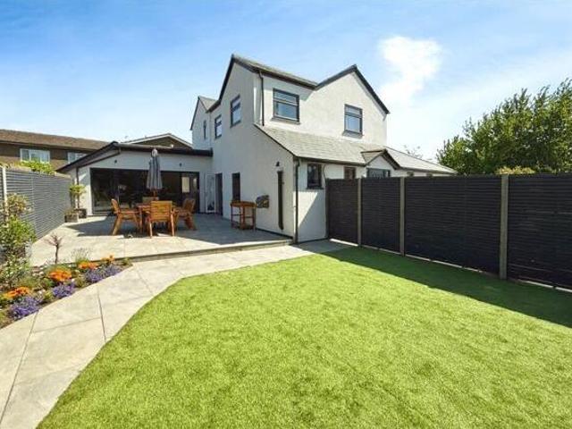 Eton Wick Road, Eton Wick, 4 Bedroom Detached