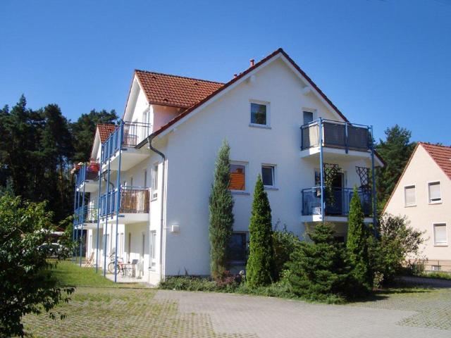 Etagenwohnung in Königsbrück: Moderne Singlewohnung oder Pendlerapartment mit Balkon