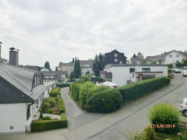 Etagenwohnung in ruhiger Lage mit Balkon n. Süden ausgerichtet