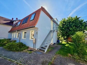 Etagenwohnung in Radebeul: Ruhig und sanierte 2 Zi. Wohnung im Hinterhaus