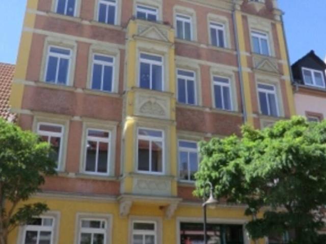Etagenwohnung in Riesa: Schöne 2 Zimmerwohnung mit Balkon im Zentrum