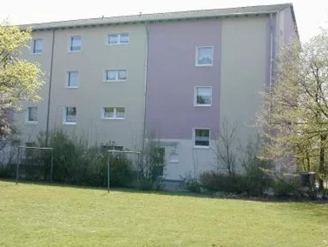 Etagenwohnung: 2 Zimmer Oderstraße26 in Moers Vivawest GmbH