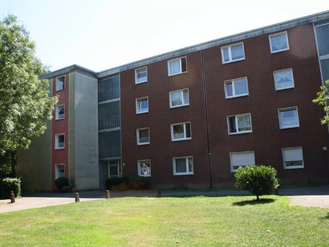 Etagenwohnung: 3 Zimmer Lohstraße23 in Duisburg Vivawest GmbH