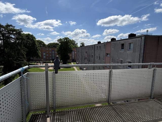 Etagenwohnung: 4 Zimmer Barbarastraße3 in Voerde Vivawest GmbH