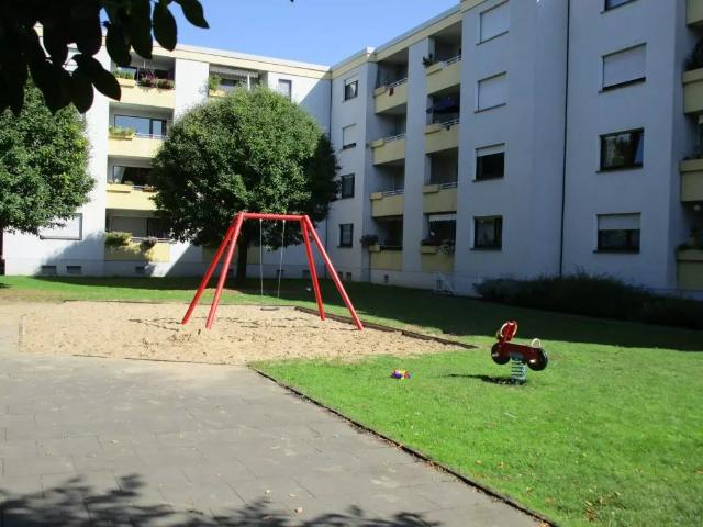 Etagenwohnung: 4 Zimmer Friedrichsfelder Straße44 in Voerde Vivawest GmbH