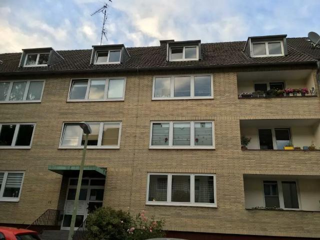 Etagenwohnung: 4 Zimmer Renatastraße11 in Essen Vivawest GmbH