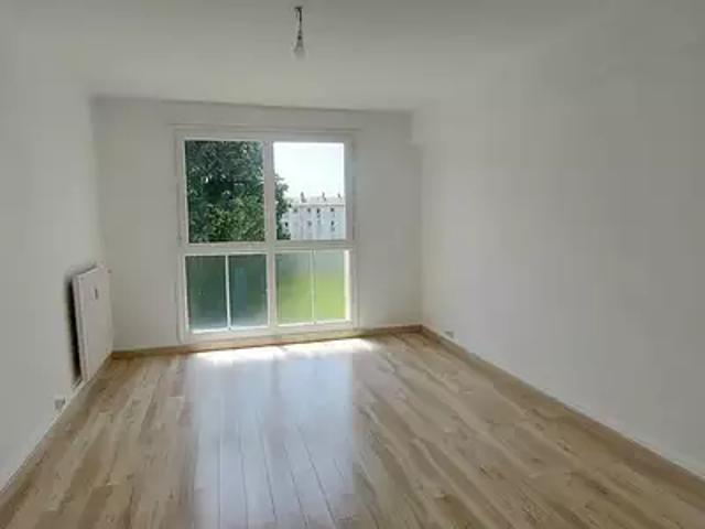Etampes sur Marne 02400 Achat / Vente appartement 3 pièces t3 cave balcon