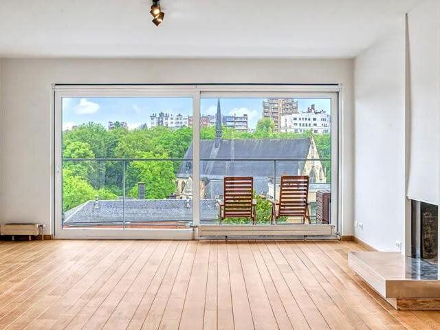 Etangs d'Ixelles Renovated apartment 3 bd 3 bath