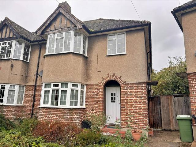 Ethelbert Close, Bromley, BR1 2 bed detached house to rent £1,650 pcm £381 pw