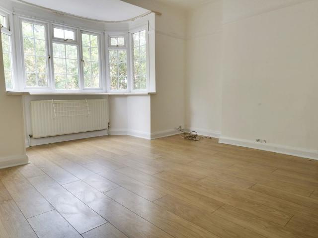 Ethelbert Close, Bromley BR1, 2 bed maisonette to rent, £1,675 pcm | PrimeLocation