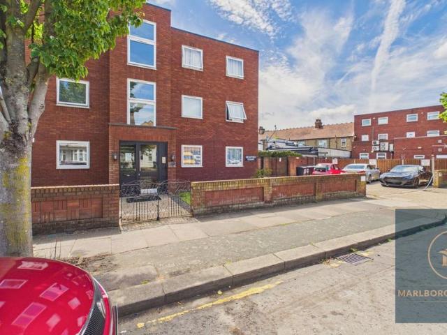 Ethelbert Gardens, Geoffrey Court. 2 bed flat to rent £1,795 pcm £414 pw