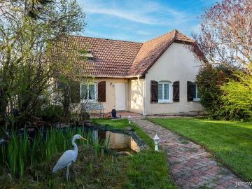 Étival Clairefontaine Maison traditionnelle rénovée 132m2
