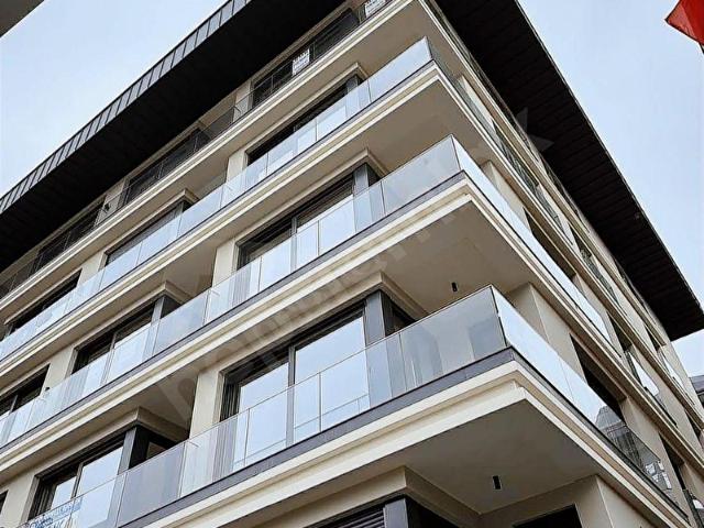 ETİLER TEPECİK YOLU ÜSTÜ LOTUS SİTESİNDE SATILIK 3+1 ÇATI DUBLEX