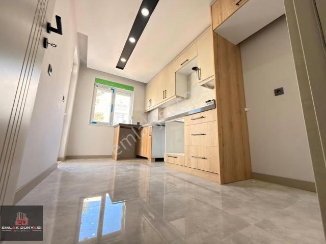 Etiler Mah.köşe Daire Kredi İmkanlı Arakat Ayrı M.2+1 95m2 Daire