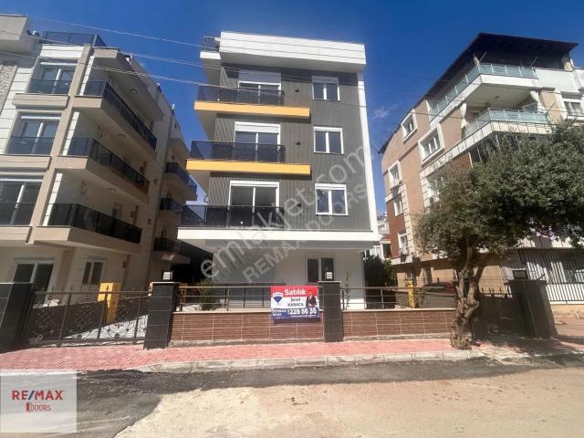 Etiler Mahallesi Sıfır Lüks Ve Modern 1+1 Satılık Daıre
