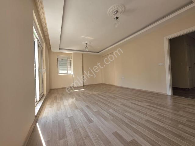 Etiler Mahallesinde 2.kat 3+1 Asansörlü Kiralık Daire