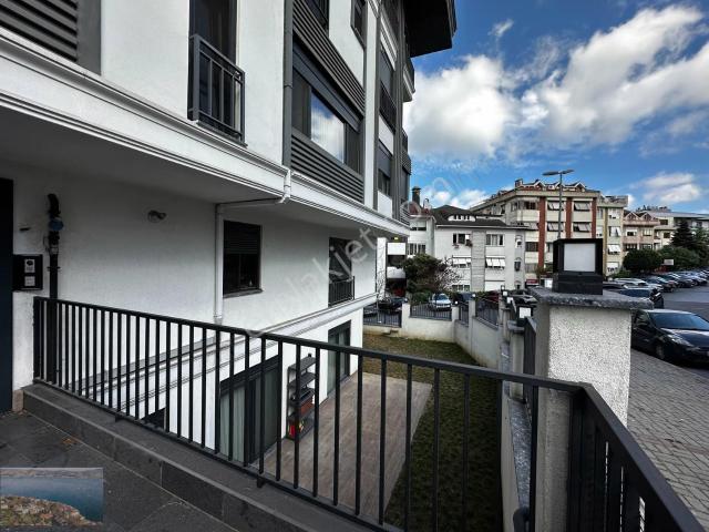 Etiler'de Teraslı, Asansörlü Satılık 2+1 Çatı Dubleksi Daire