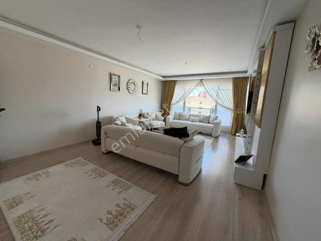 Etimesgut Ayyıldızda 4+1 Satılık Daire