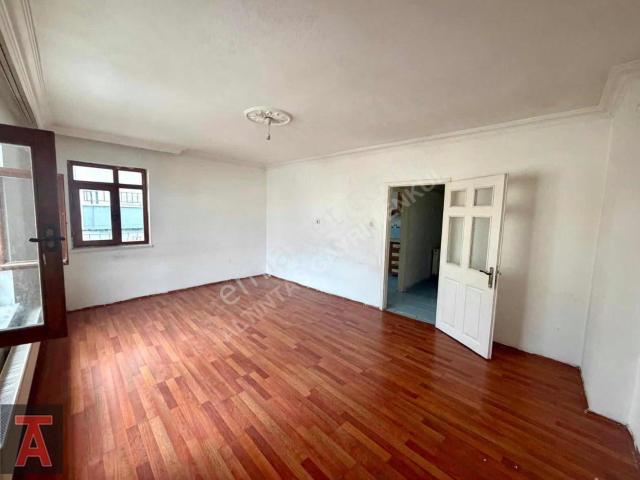 Etimesgut Merkez'de Geniş M2 Katta 3+1 Kiralık Daire