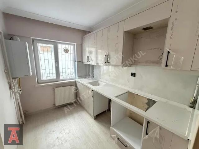 Etimesgut Merkez'de Full Yapılı Ön Cephe Cam Balkonlu 2+1+kiler