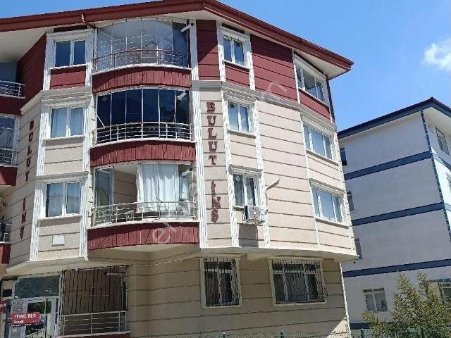 Etimesgut Süvari Mah. De Masrafsız Cadde Üzerinde Satılık 2+1