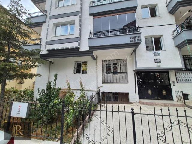 Etimesgut Piyade Mah. Yüksek Giriş Altında Daire Var Kiralık 3+1