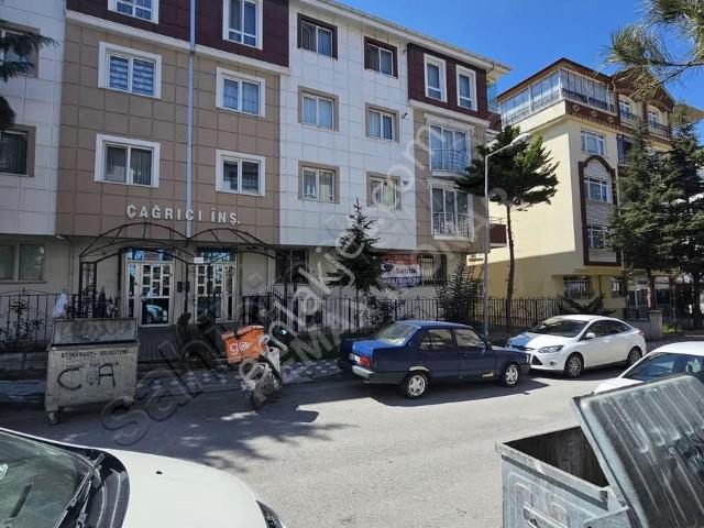 Etimesgut Topçu Mahallesınde 2+1 Giriş Kat
