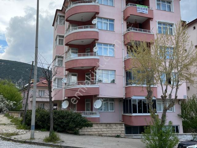 Çetin Emlaktan Hıdorlık Caddesinde Dogalgazlı Satılık Daire