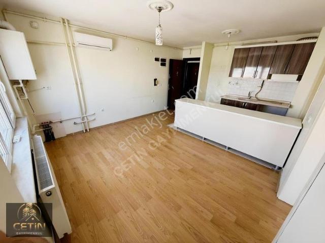 Çetin Gayrimenkul'den Karacasu Tokide Kiralık Eşyasız 1+1