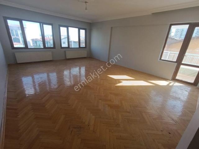Etlik Şehir Hastanesi Yürüme Mesafesi 6+1 Bağımsız Boyalı Yapılı Teraslı Kiralık Daire