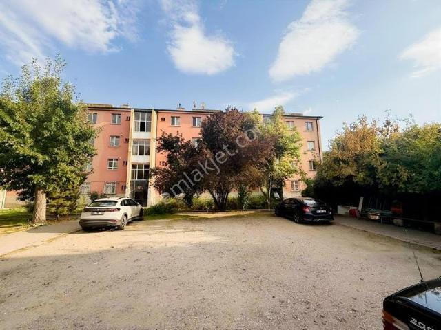 Etlik Şehir Hastanesi Karşısında 2+1