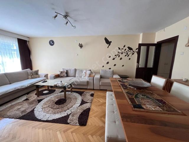 Etlik Kuyuyazısı Cadde Merkezi Konumda Ara Kat 3+1 Satılık Daire