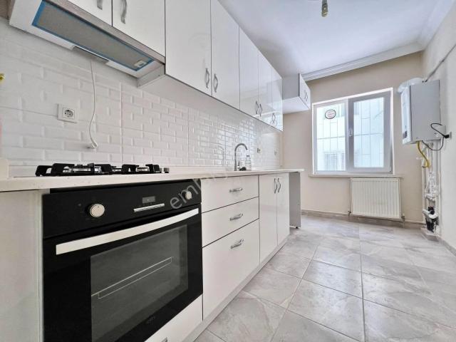 Etlik Mah. Gata & Şehir Has Yakını Full Yapılı 2+1 Giriş Kat Ön Cephe Güney Cephe