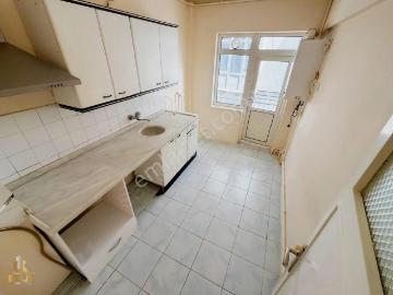 Etlik'den Şehir Has.yürüme Mesafesi 1.kat 3+1 Masrafsız Kiralık!