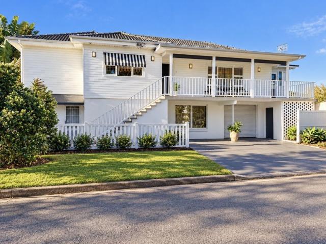 Ettalong Beach, 52 Barrenjoey Road
