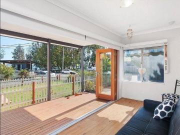 Ettalong Beach, 2 Ferry Road