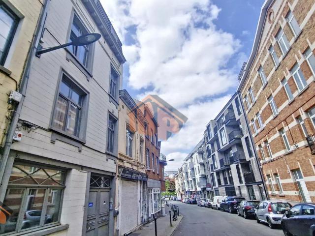 Etterbeek +/ 500 m Cinquantenaire apartment 1 bedroom 45m²