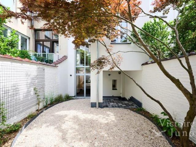 Etterbeek Beautiful renovated house 4 bedrooms Garden