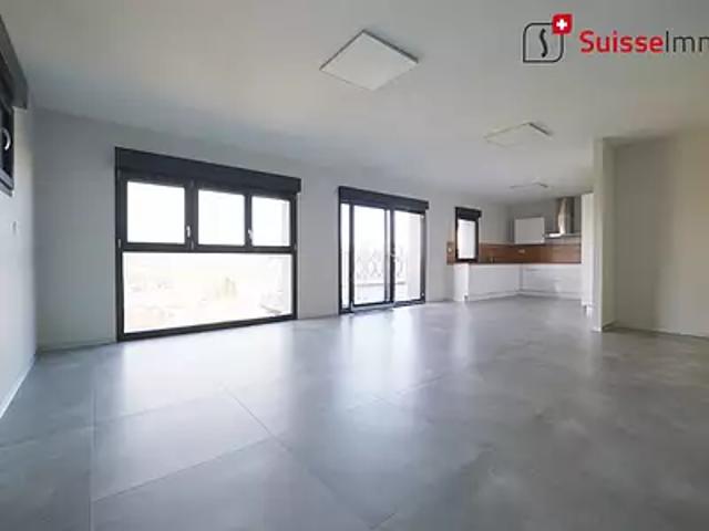 Etupes 25460 Achat / Vente appartement 5 pièces t5 au dernier étage cave
