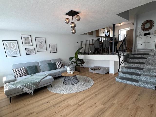 ETW Reihenhaus im Maisonette Stil mit Garten in BexbachHöchen