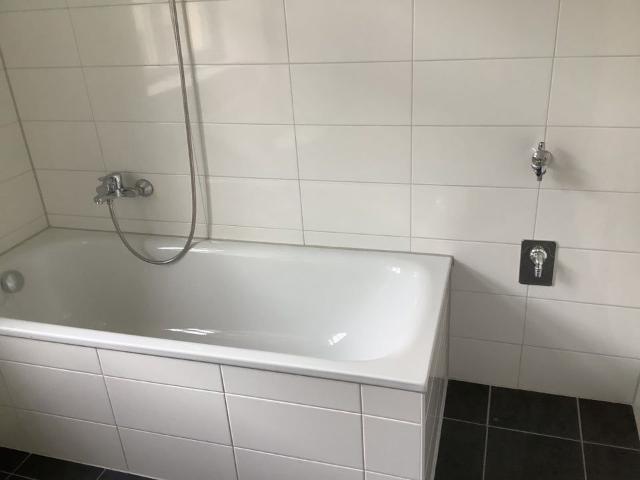Etwas besonderes: sanierte 3 Zimmer Wohnung sucht neuen Mieter