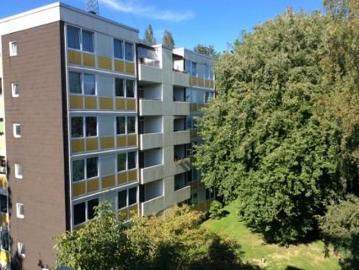 Etwas besonderes: weitläufige 3 Zimmer Wohnung