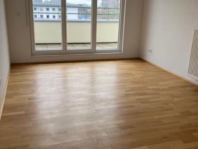 Etwas besonderes: 2 Zimmer Wohnung im Penthouse Stil