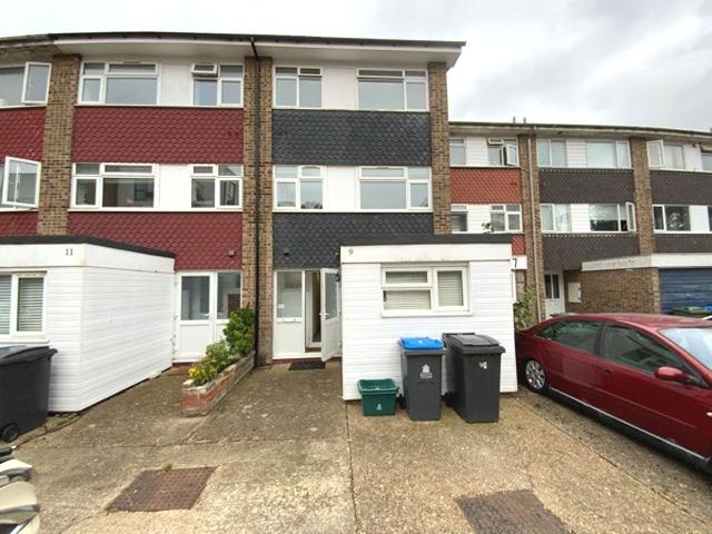 Etwell Place, Surbiton KT5, 5 bed terraced house to rent, £4,000 pcm | PrimeLocation