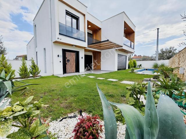 Eu Gayrimenkulden Saunalı/şömineli/havuzlu Müstakil 5+1 Villa