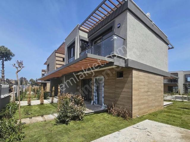 Eu Gayrimenkul'den Site İçi 3+1 Satılık Sıfır Villa
