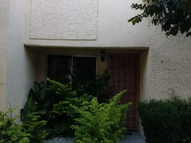 EUCALIPTOS JARDINES DE LA HDA CASA EN VENTA