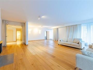EU/Cinquantenaire, beautiful 3BDR/2BTR apartment with terrac